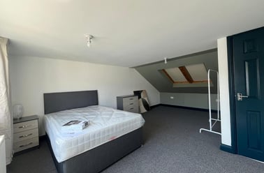Wellington Street, Greenbank, Plymouth - Image 3